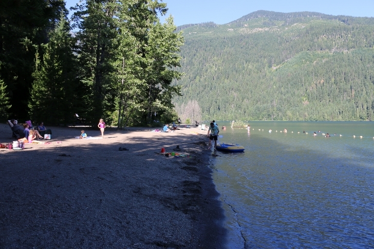 Camping in Washingtons Kachess Campground.
